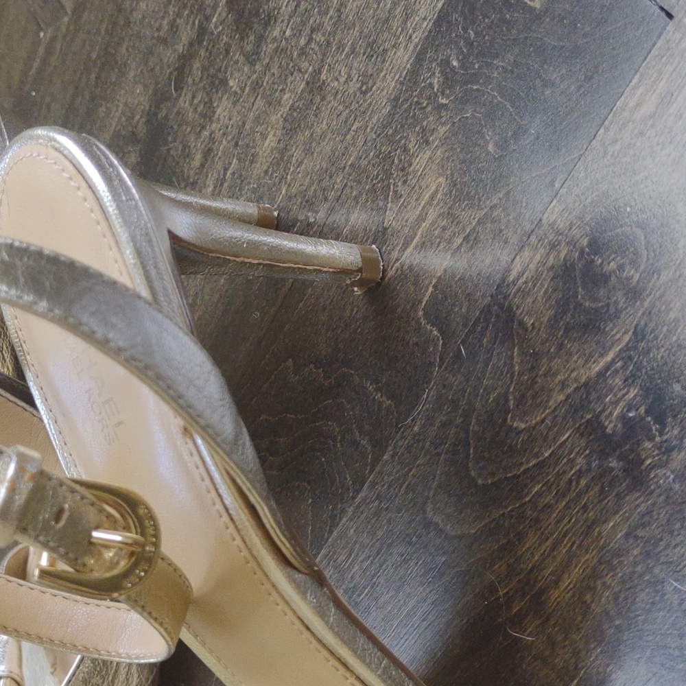 MK gold heels